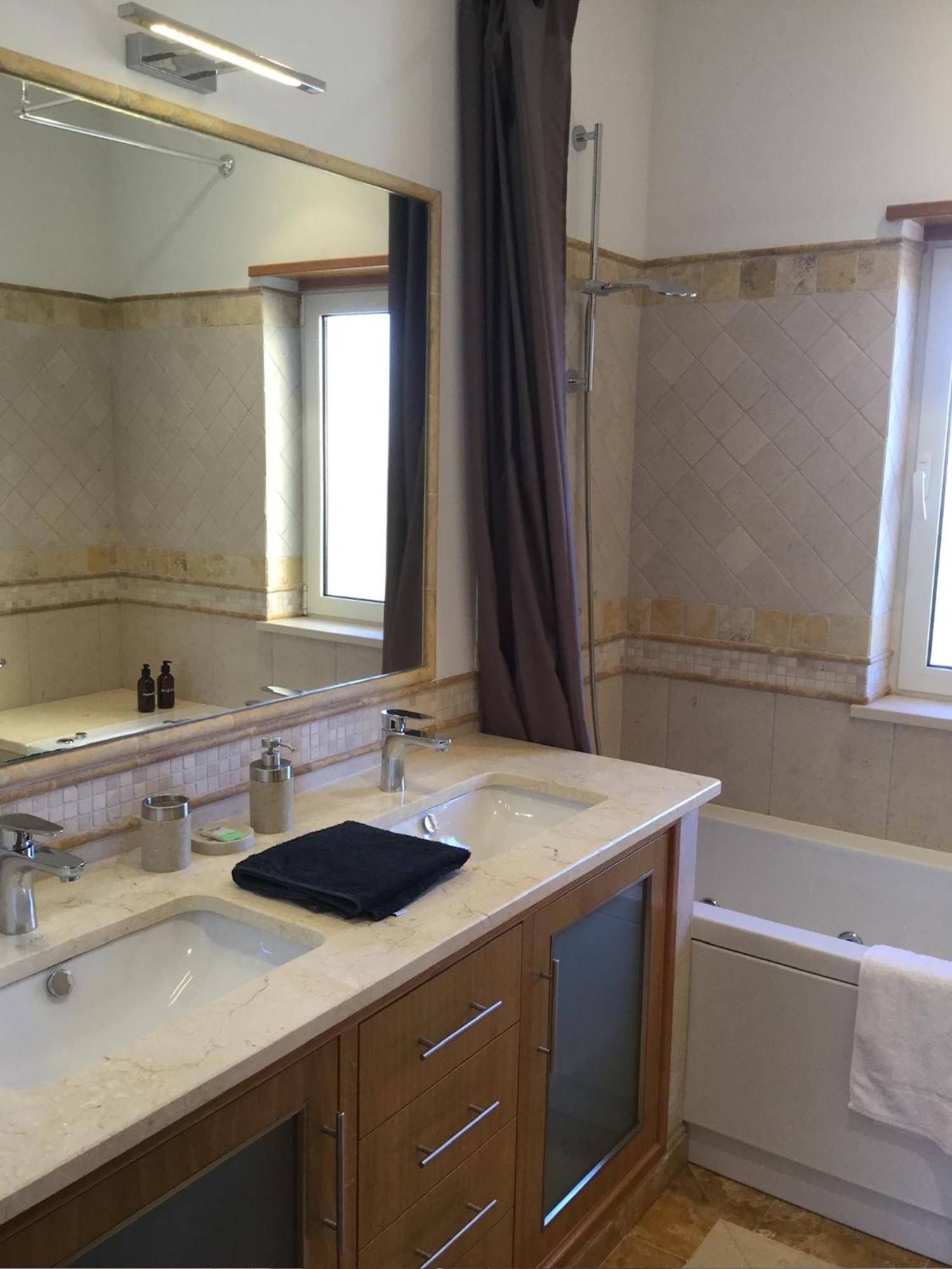 Casa Da Colina Bed & Breakfast Loule Bagian luar foto